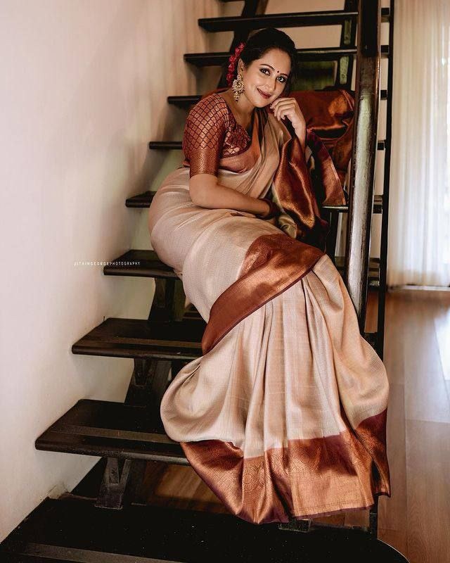 SOFT LICHI SILK CLOTH RICH PALLU & JACQUARD WORK