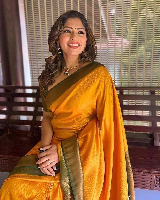 SOFT LICHI SILK CLOTH RICH PALLU & JACQUARD WORK
