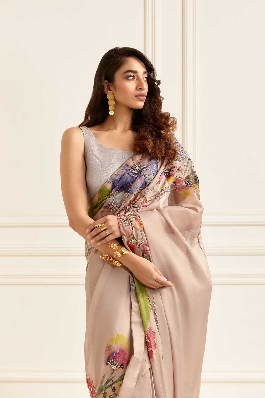 A glam Red Soft Silk Saree With Blouse Piece