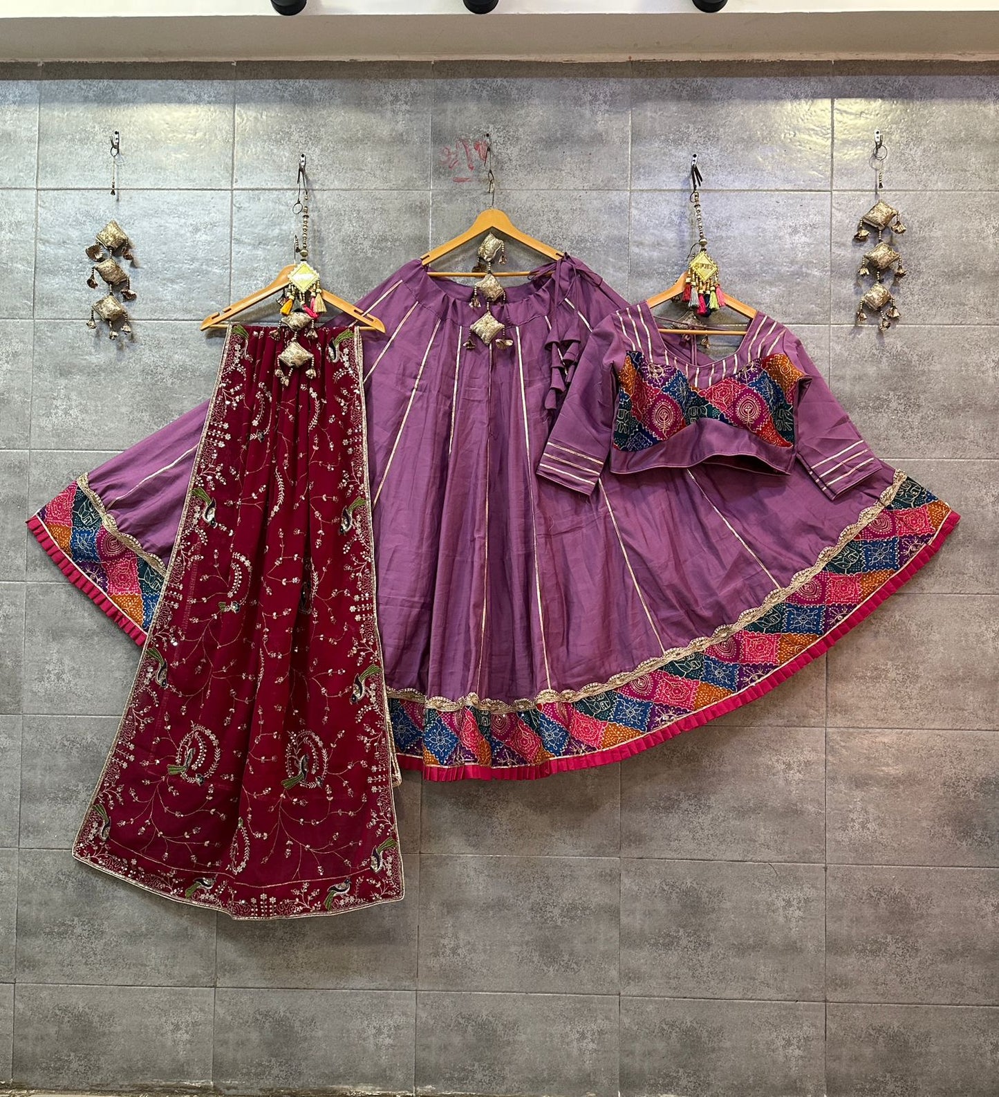 silk vintage border chaniya choil With heavy vintage work duptta
