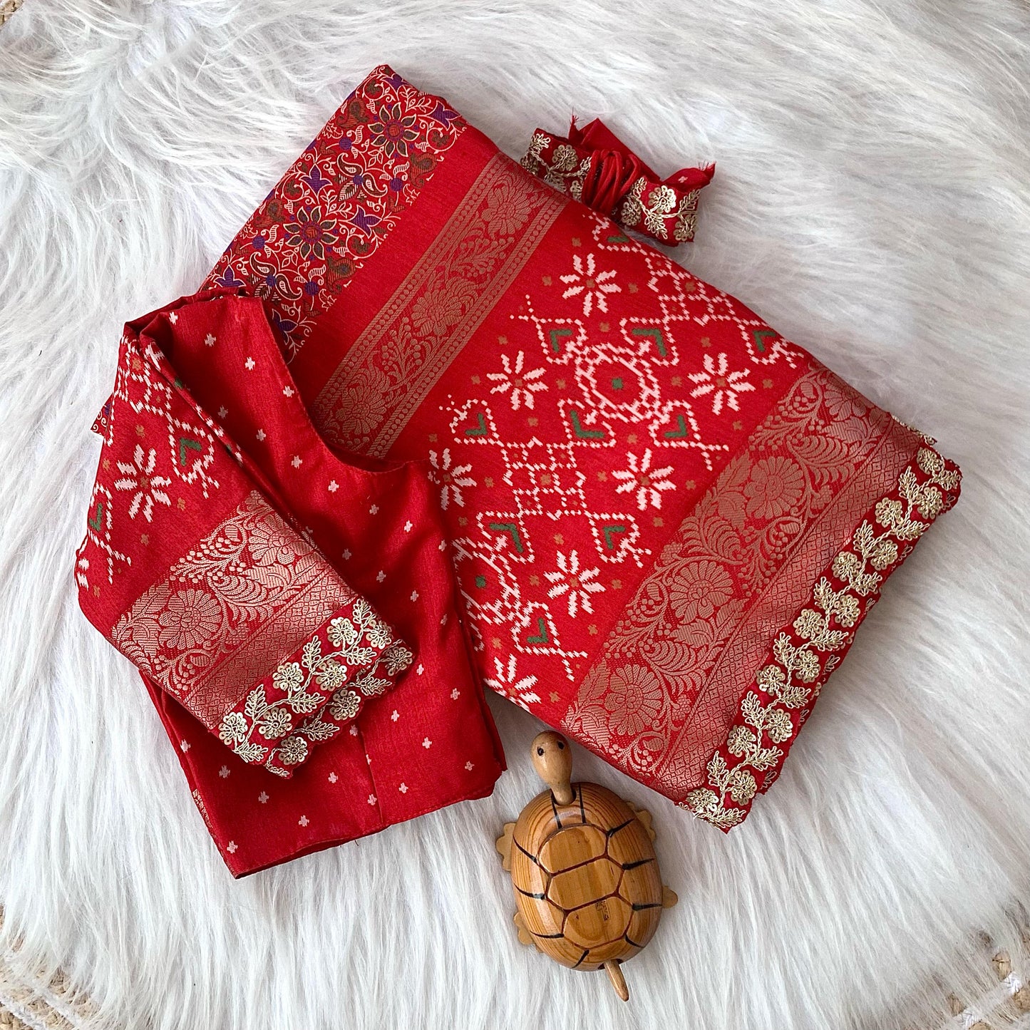 DOLA SILK SAREE IN BANDHNI
