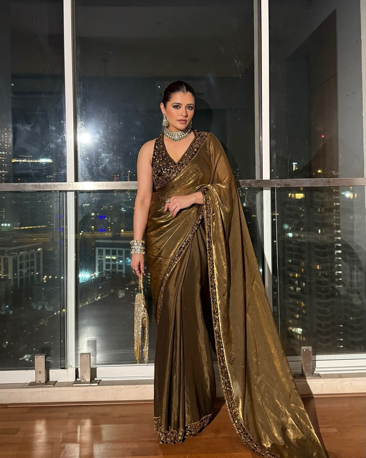 LV-SAKHI Flawless for any sangeet or cocktail party