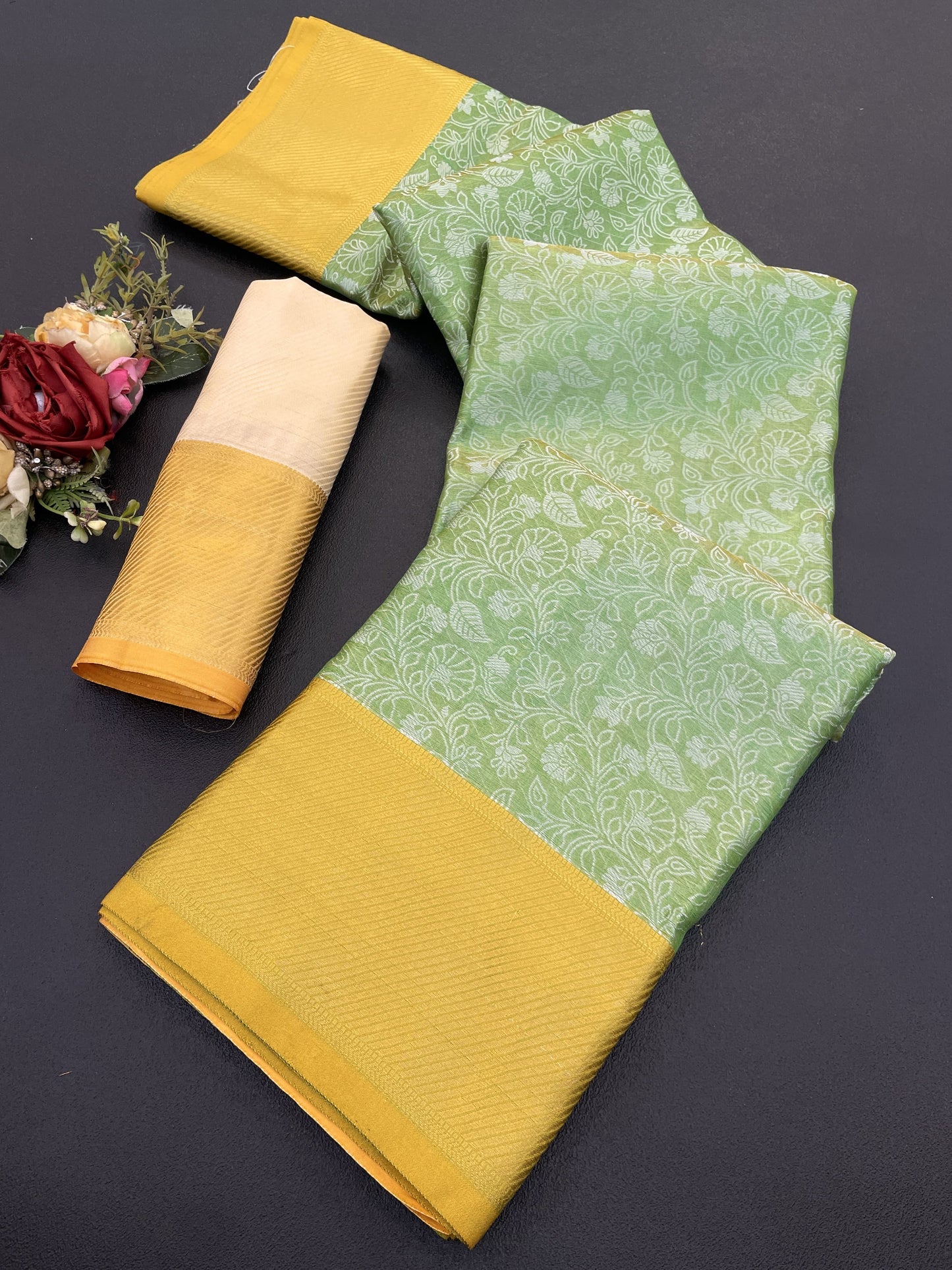 Beautiful banarsi Handloom Golden Tissue zari Silk saree