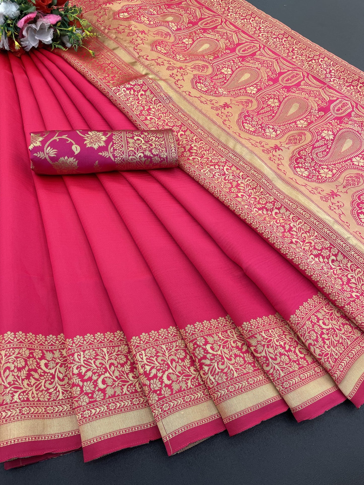 BEAUTIFUL RICH PALLU & JACQUARD & PATTERN WORK & ON ALL OVER THE SAREE.