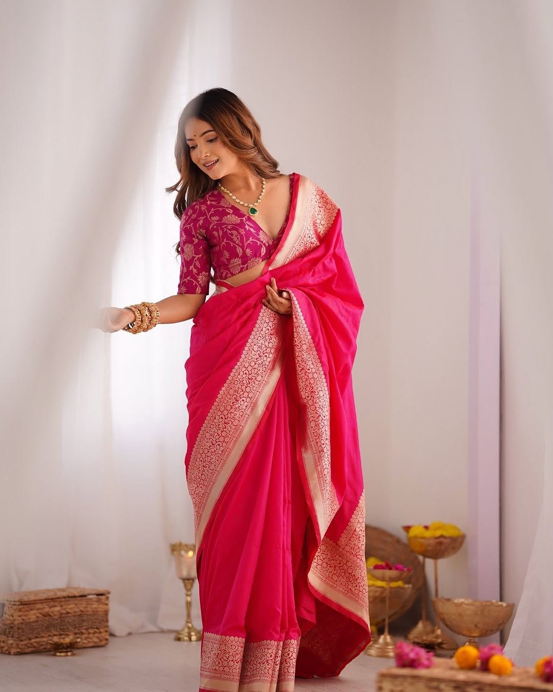 BEAUTIFUL RICH PALLU & JACQUARD & PATTERN WORK & ON ALL OVER THE SAREE.