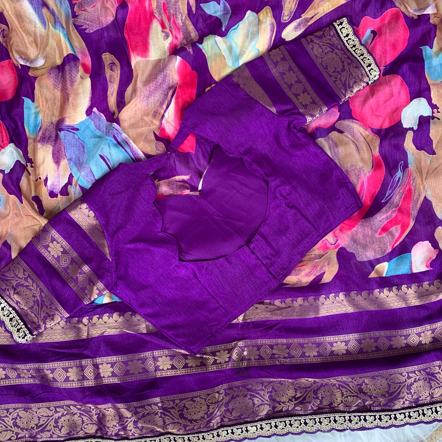 lv sakhi Dola Soft Silk Saree