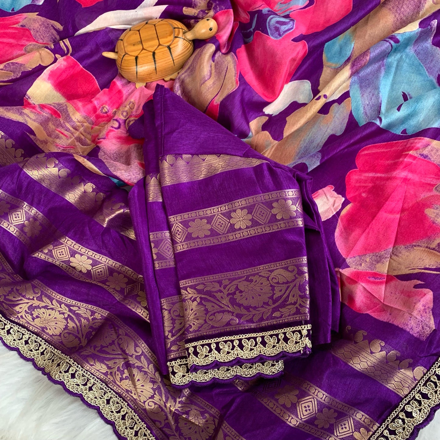 lv sakhi Dola Soft Silk Saree