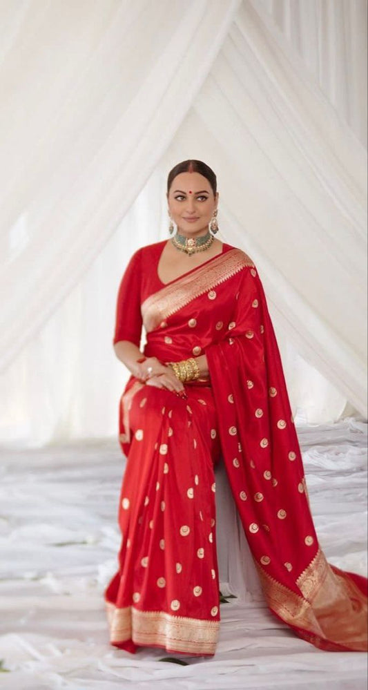 BEAUTIFUL RICH PALLU & JACQUARD WORK ON ALL OVER THE SAREE.
